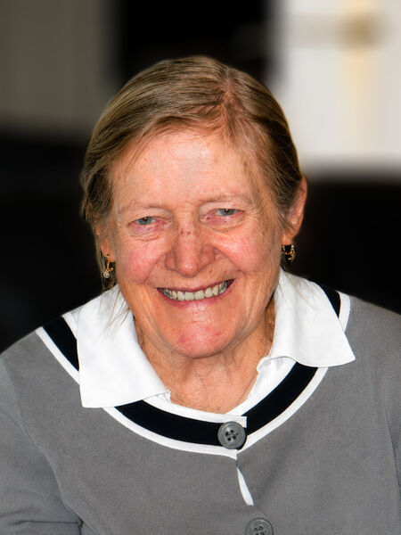 PAULA DECAESTECKER