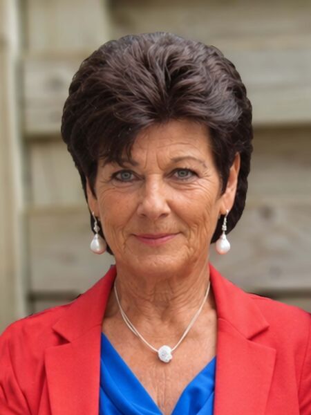 LILIANE TIMPERMAN